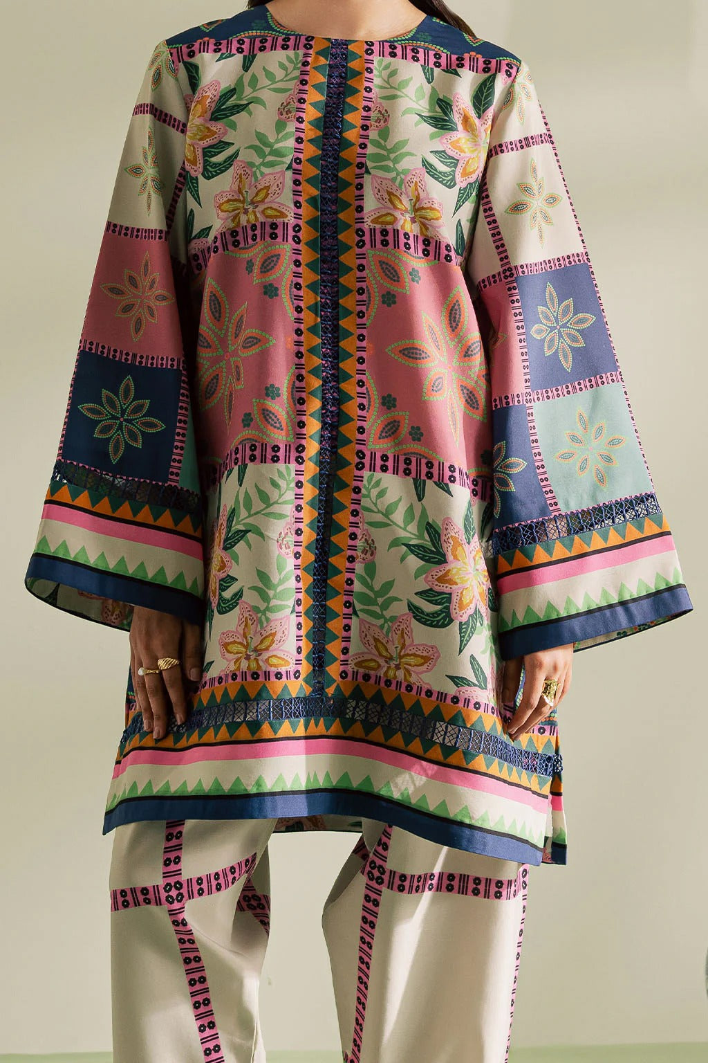 Stitched 2 piece printed shirt and trouser VK-110